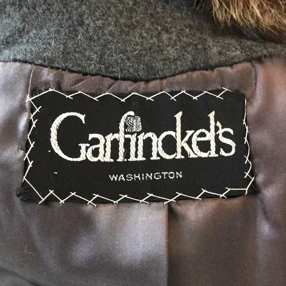 Fabulous Vintage 1960s Wool and Fur coat - Picture 9 of 10